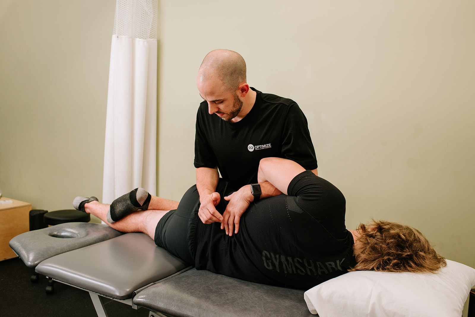 Manual therapy treatment for back pain